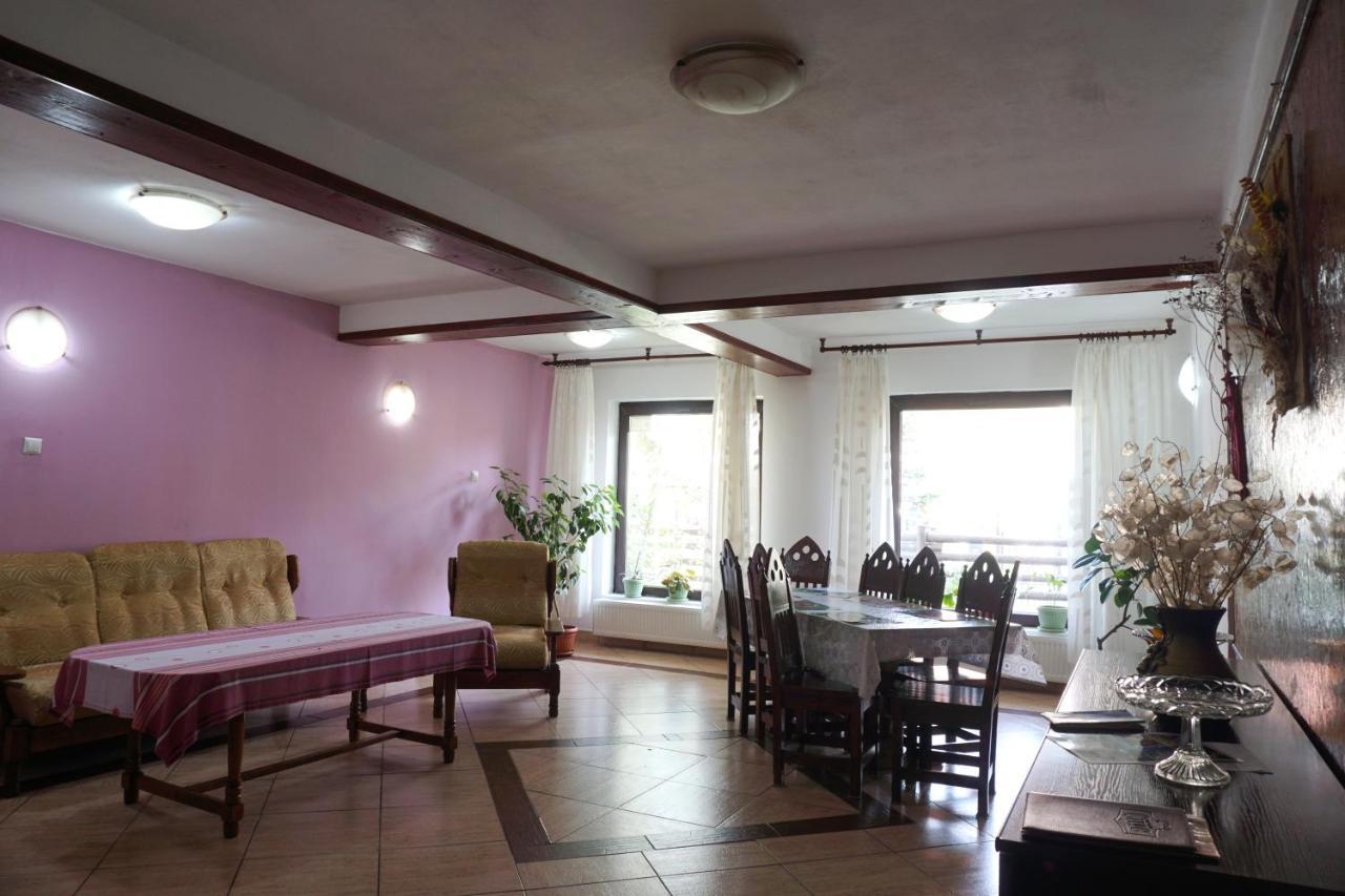Vila Nik Buşteni Exterior foto